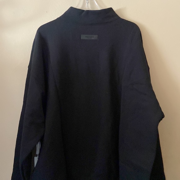 Fear of God Essential sweatshirt - Picture 9 of 12